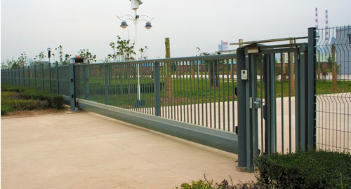 有轨平移栅栏门