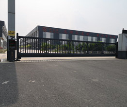 无轨电动悬臂门