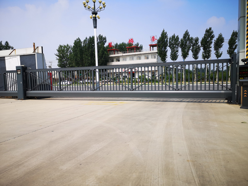 无轨电动悬臂门