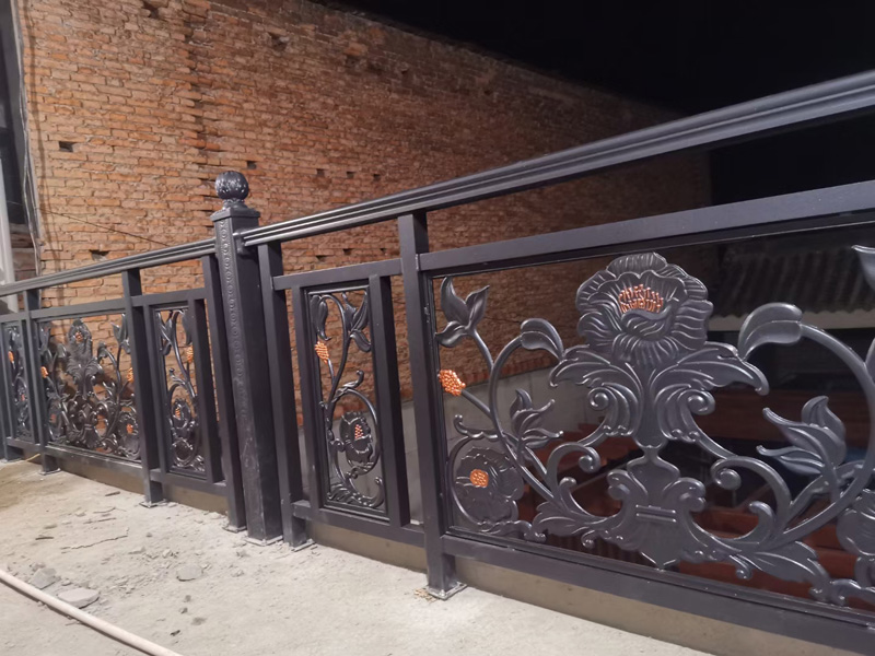 阳台护栏
